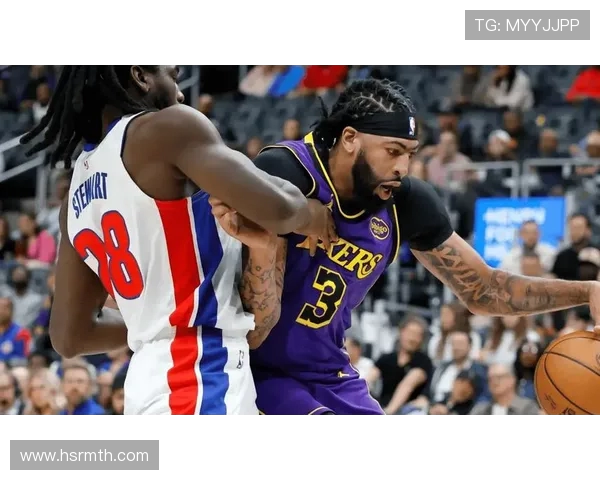 2016年湖人与活塞的激战回顾与赛季精彩瞬间分析